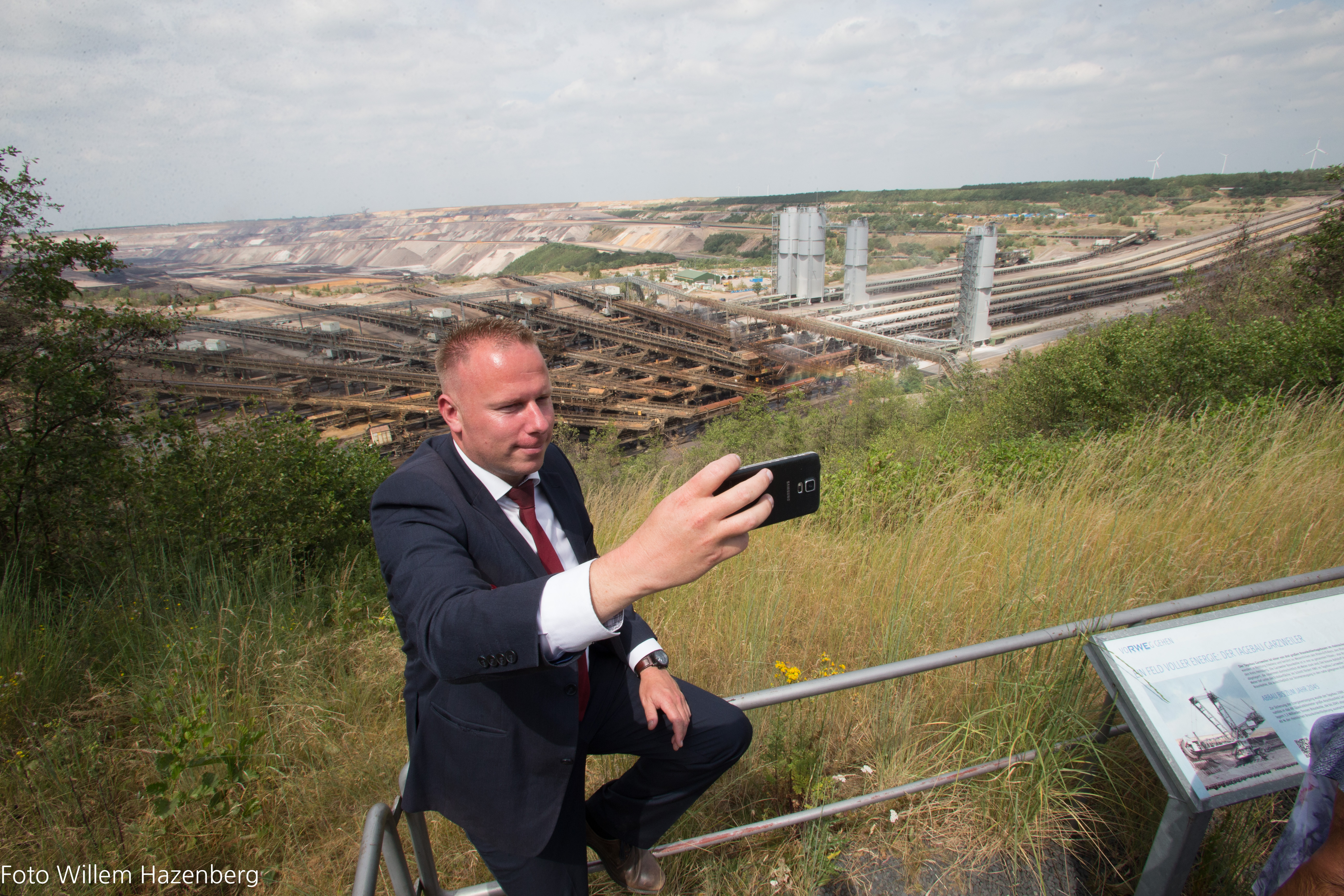 Buschauffeur Sjoerd Verkoelen van Vervoersgroep Noord geniet zichtbaar.