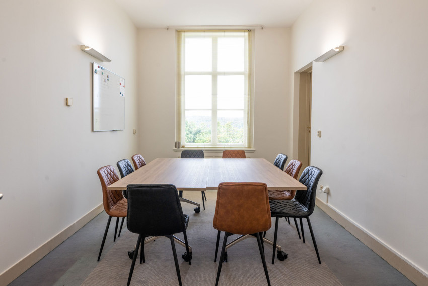 Spreek en vergaderruimte voor 10 personen