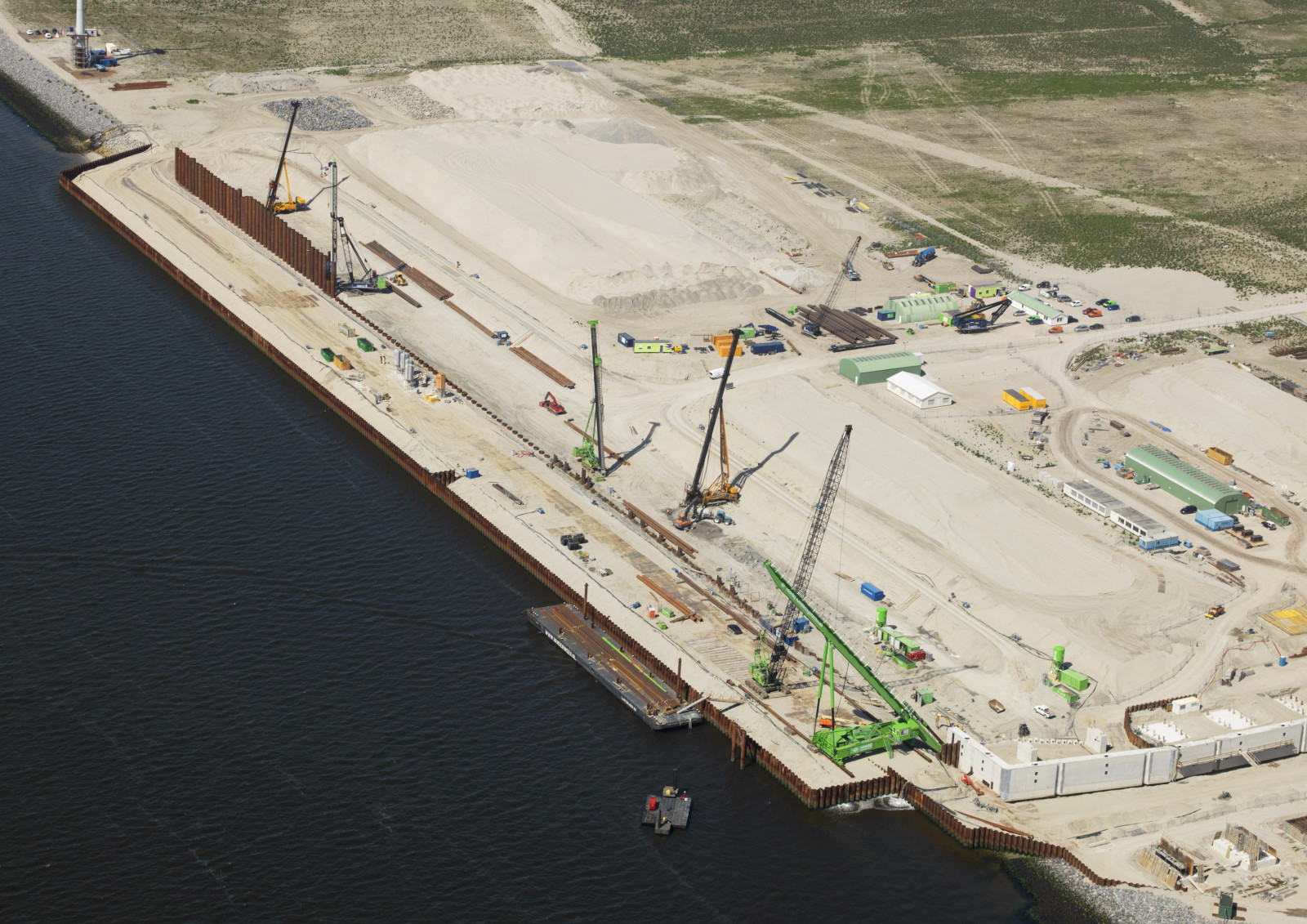 Construction Offshore Terminal Rotterdam - Activities - Hydraulic ...